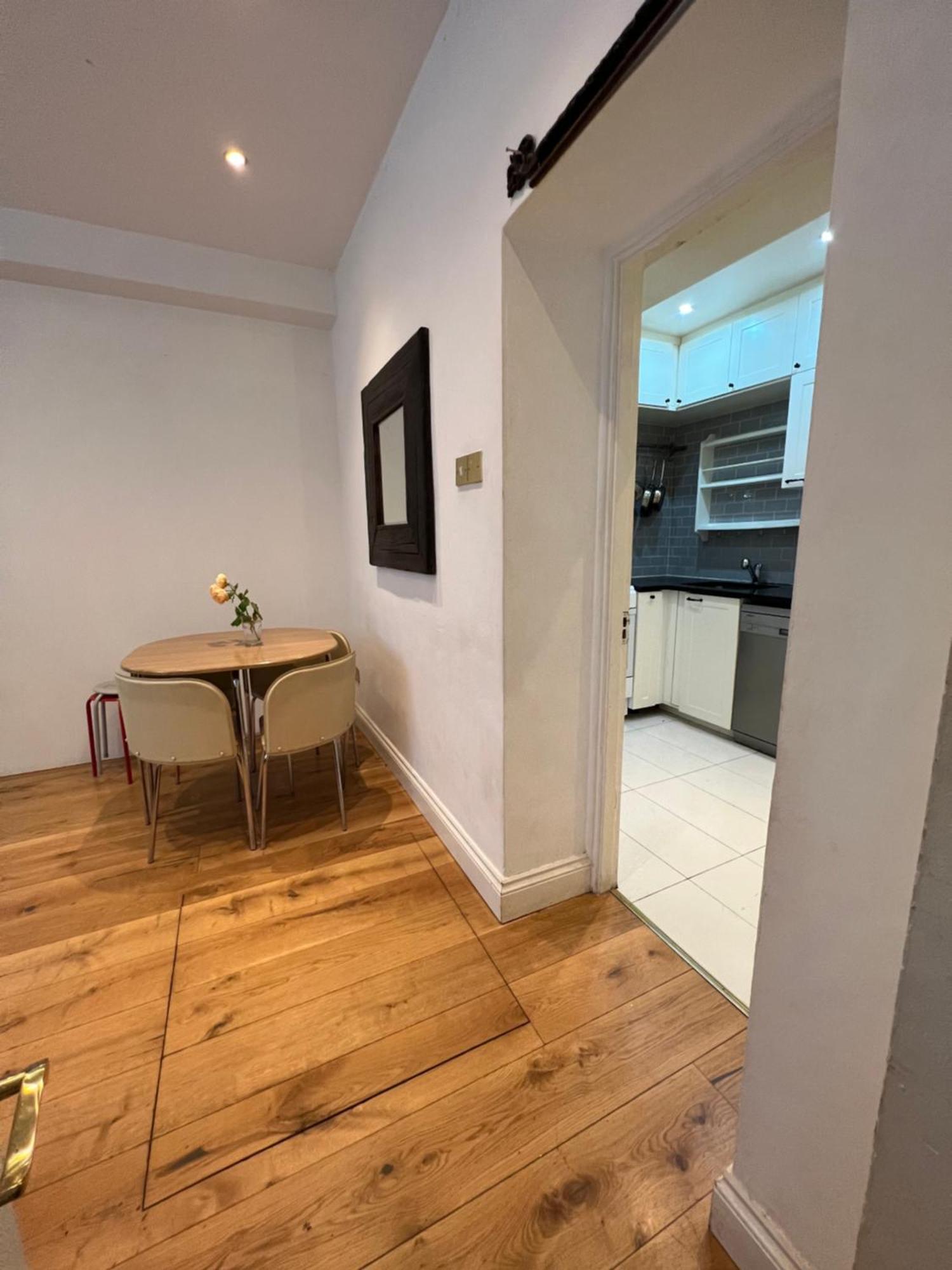 Apartment 1 Min From Paddington - 2 Bed, 2 Bath *