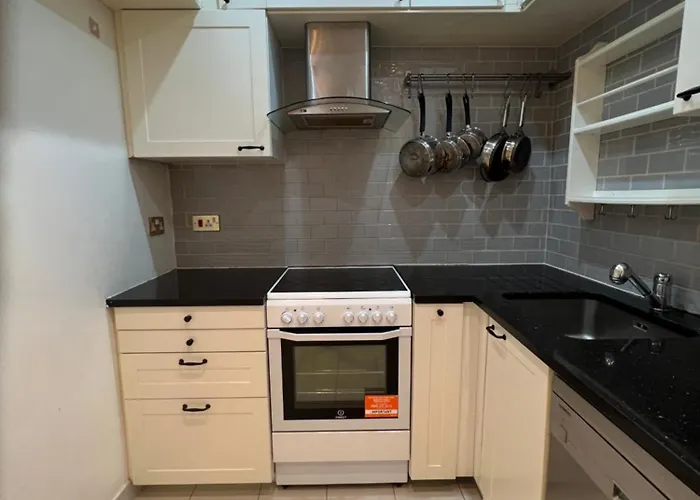 1 Min From Paddington - 2 Bed, 2 Bath